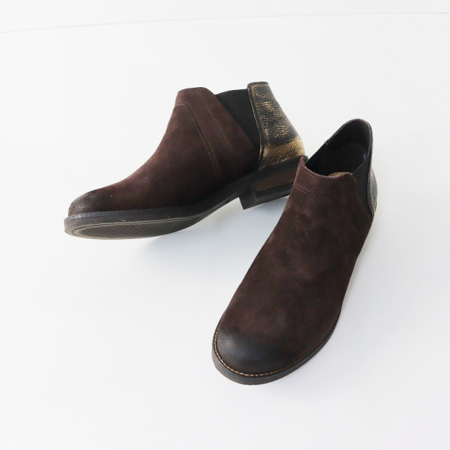 CLARKS 痩せこけ x ZARA レザーショートブーツ ブラウン