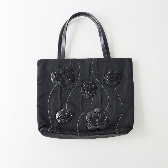 期間限定価格】希少アイテム プラダ PRADA トライアングルタグ付  