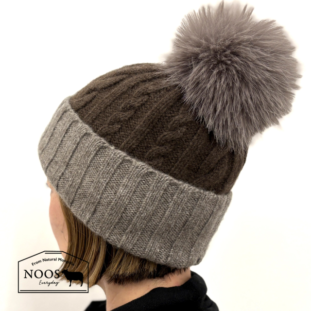 【30％OFF】ニット帽 ポンポン付き 配色 ヤク帽子 ヤク100％ ヤク ぽんぽん付き ポンポンニット帽