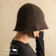 セール　モンゴルカシミヤ　100% ゴヨールニット帽 雪ん子セール カシミヤ100%ポンポン付きニット帽 - メルカリ