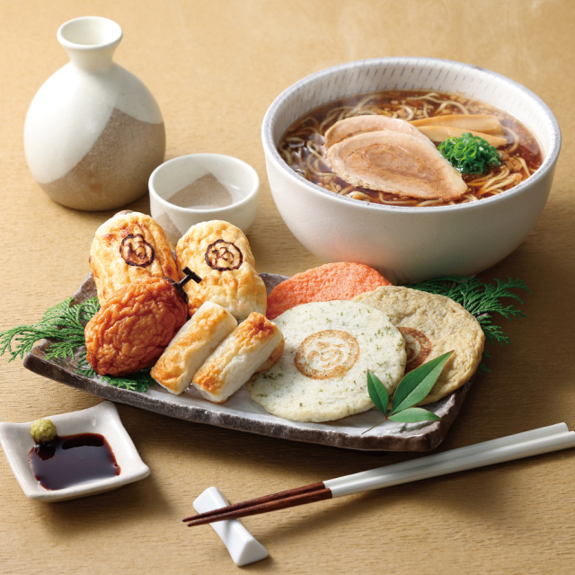 963 OMOTE 面 天狐 & あかし OMOTE 面 小面 の2本セット お面〕 和面セット （狐・般若・天狗・小面） 〔お化け屋敷・肝試し