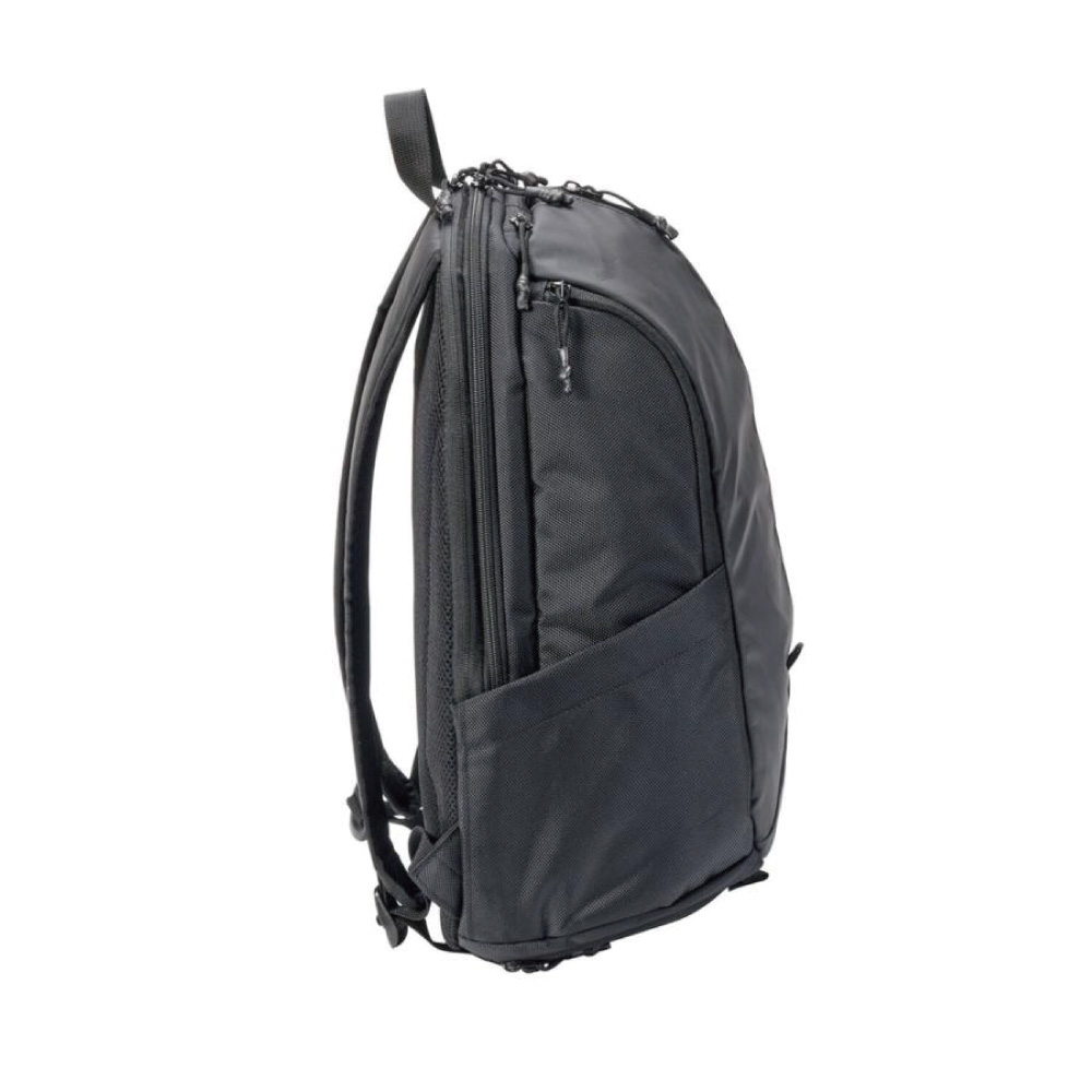 TOUR CARBON Series バックパック ブラック(165)