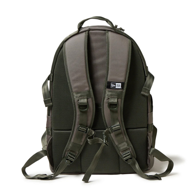 ニューエラ キャリアパック 35L ユニセックス 25FW オリーブ