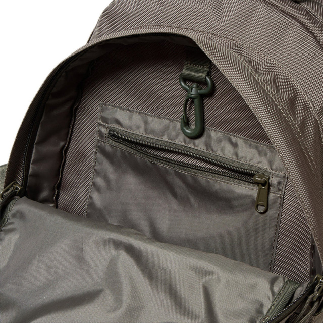 ニューエラ キャリアパック 35L ユニセックス 25FW オリーブ