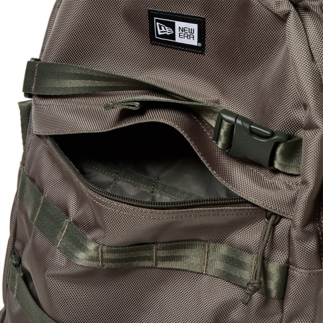 ニューエラ キャリアパック 35L ユニセックス 25FW オリーブ