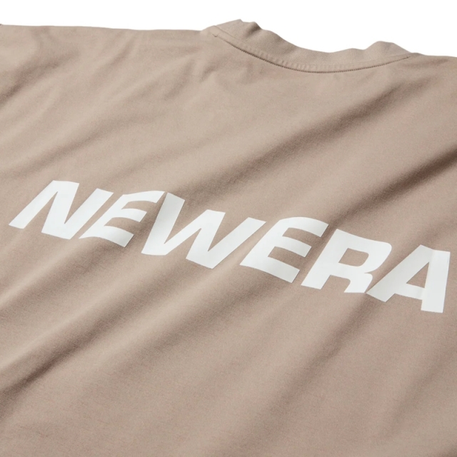 ニューエラ 長袖 ユーティリティー オーバーサイズド Tシャツ Wordmark Logo アッシュブラウン 14774270