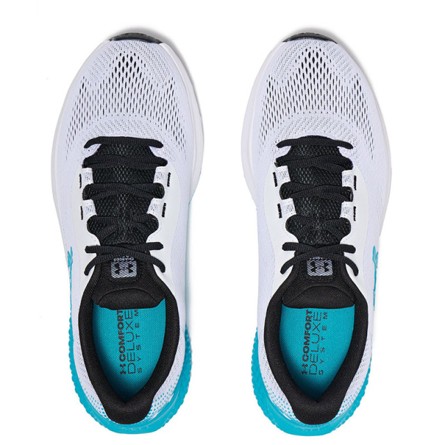 即納】24SS アンダーアーマー チャージド ローグ4 (3026998 即納】24SS アンダーアーマー チャージド ローグ4 (3026998