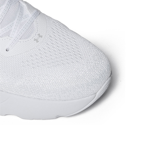 アンダーアーマー UAインフィニット ランニングシューズ