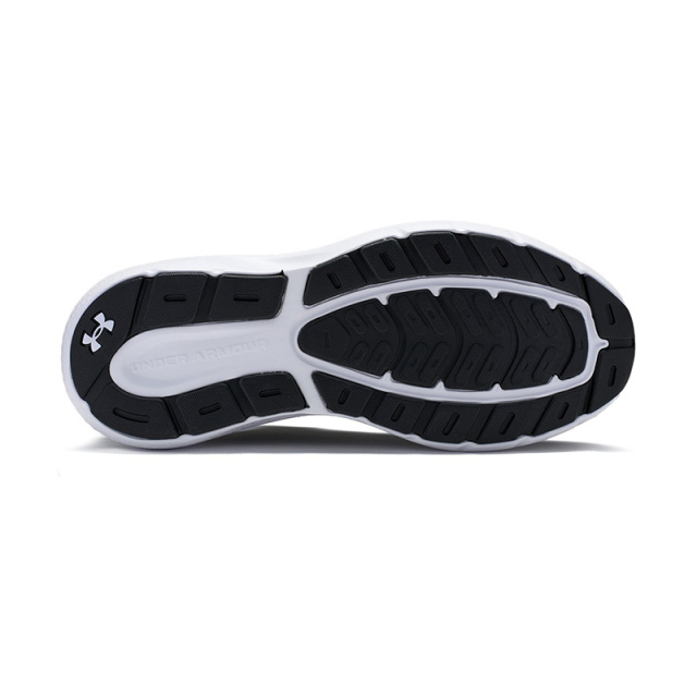 アンダーアーマー チャージド ローグ5 ランニングシューズ