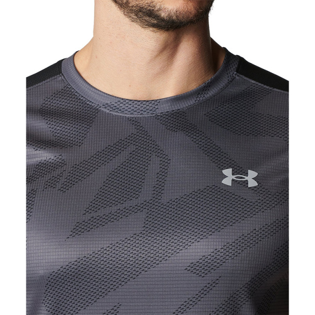 アンダーアーマー UAスピードストライド プリント ショートスリーブ Tシャツ  ブラック ブルー (6012737)