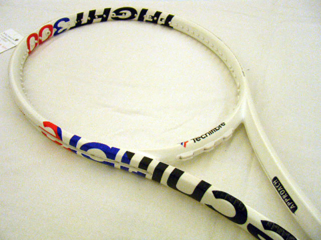 【中古ラケット】テクニファイバー Ｔ−ＦＩＧＨＴ３００ｉｓｏｆｌｅｘ（２０２２）