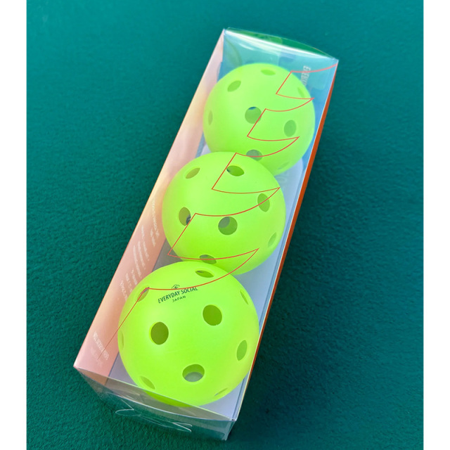 EVERYDAY SOCIAL ピックルボール THE ASAMA CLASSIC 屋内用ボール 26hole 3個入 