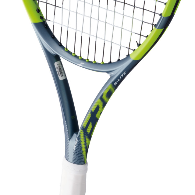 Babolat　ピュアアエロスーパーライト　PURE AERO SUPER LITE　101573　バボラ　2026