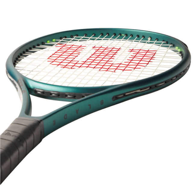 WILSON BLADE 26 V9 RKT 26 WR151710S 2024 ピーコックグリーン 張上げ