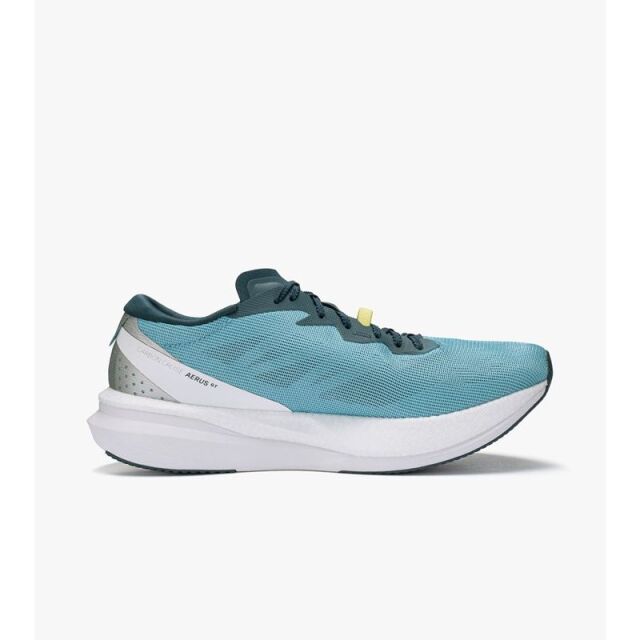 ヨネックス YONEX ランニングシューズ カーボンクルーズエアラスGT. メンズ 26FW