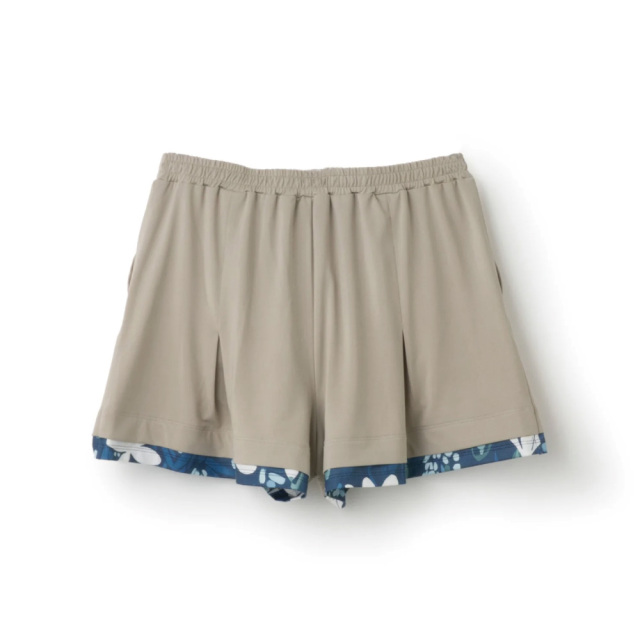ADMIRAL　レディース　タックフレアグラフィックヘムショーツ　ATLA537-029　2025FW　ベージュ