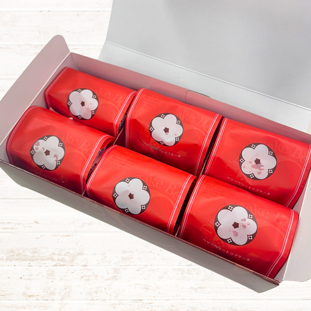 ちりとり＆お掃除ブラシ※ リメ缶パウンドケーキ型(大)浅型※デコパージュ猫と苺 ちりとり＆お掃除ブラシ※ リメ缶パウンドケーキ型(大)浅型