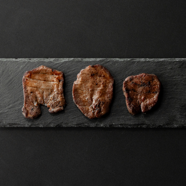 焼きたて陣中牛タン 丸ごと一本 成牛 60g