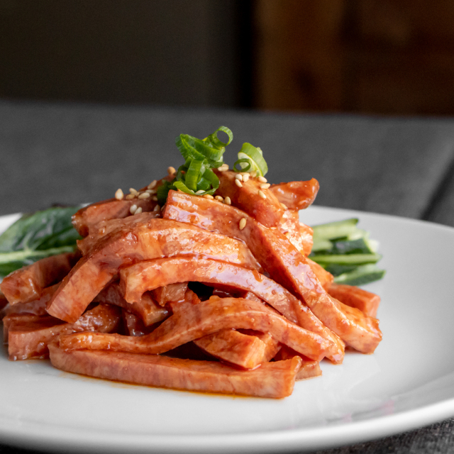 牛タンそのまま＜食＞丸ごと一本塩麹熟成　600g