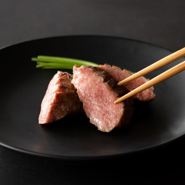 極上牛タン 300g（50g × 6枚） 陣中オンラインショップ