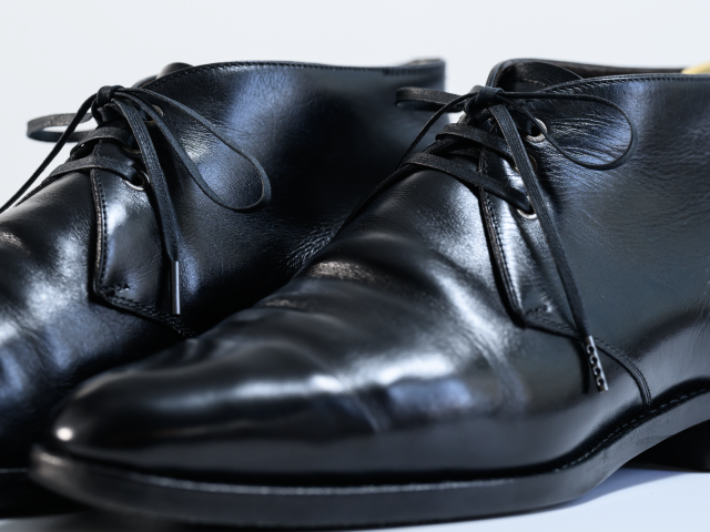 紗乃織靴紐蝋平