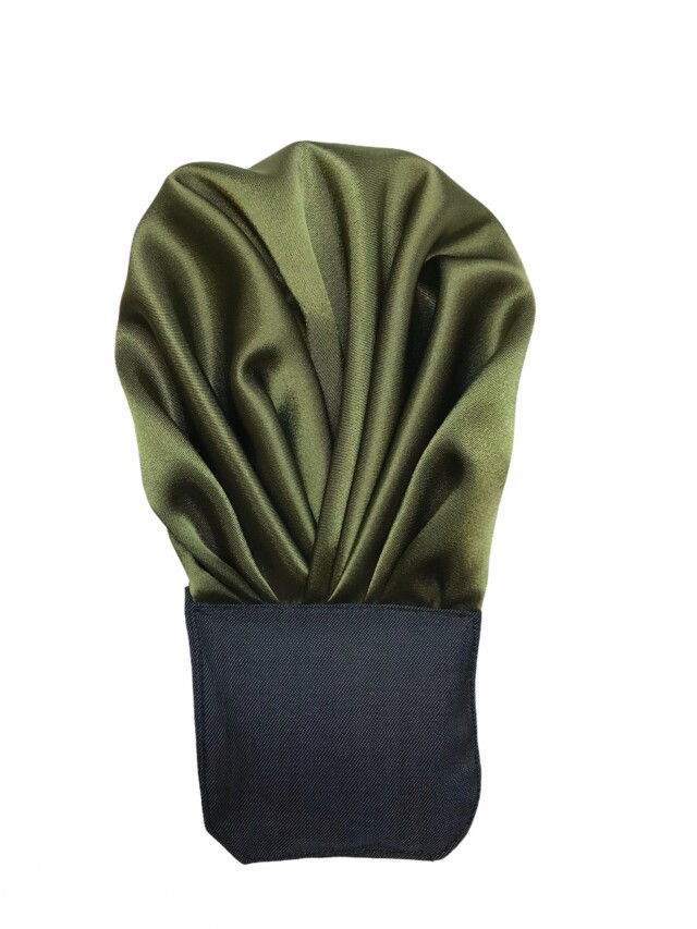 簡単チーフ　カーキ無地