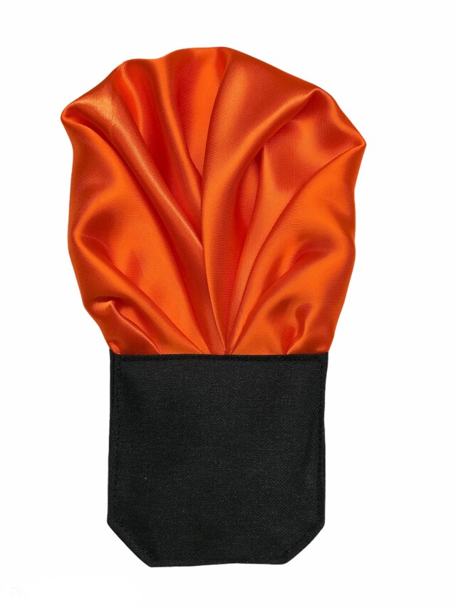 簡単チーフ　ビビットオレンジ無地