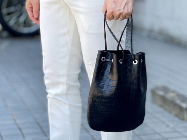 クロコダイル 巾着バッグ　ブラック