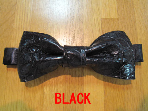 【一時品切中】オーダークロコダイル蝶ネクタイ　マッド黒