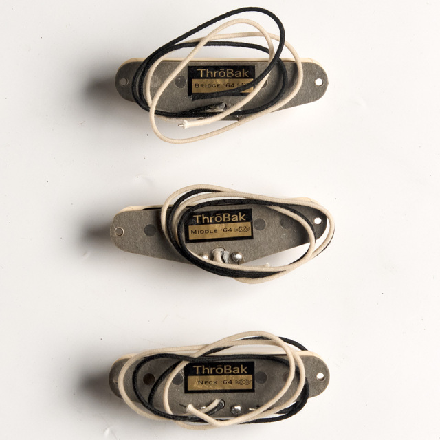 K. nyui ハカランダ指板　ThroBak64MXVピックアップ　ストラト K. nyui ハカランダ指板 ThroBak64MXVピックアップ ストラト