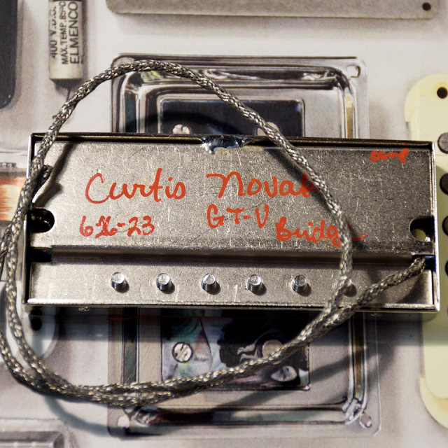 Curtis Novak Pickups/GT-V Bridge【お取り寄せ商品】