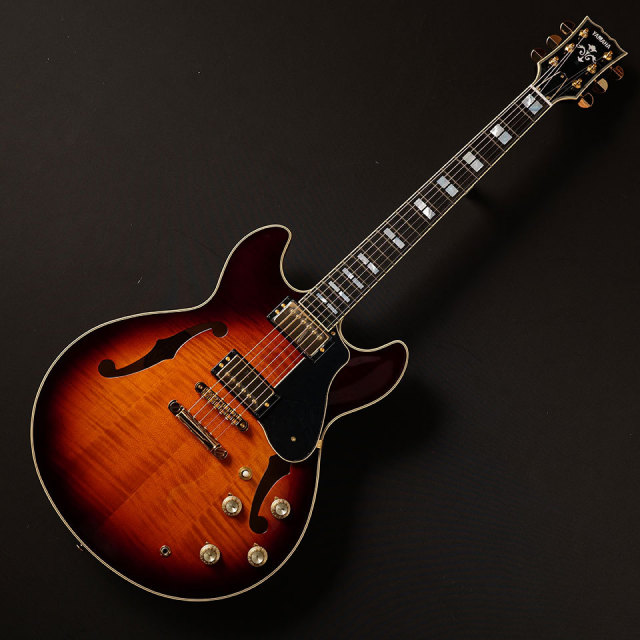 ギター YAMAHA SA2200 Yamaha SA2200 Semi-Hollow Violin Sunburst w. case - Electric