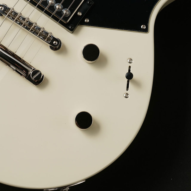 （未使用）YAMAHA Revstar RSE20（ビンテージホワイト） Amazon.com: Yamaha Revstar Element RSE20 VW Electric Guitar