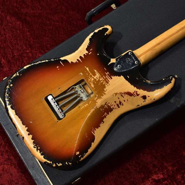 ストラト ギター Early'54 Sunburst/Maple neck VG-2240｜ビンテージフェンダー