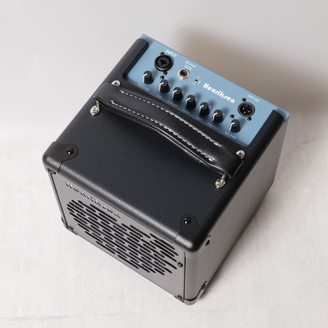 Henriksen/The Blu Six【お取り寄せ商品】