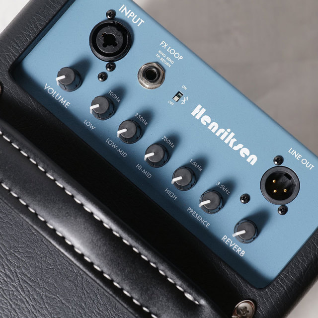 Henriksen/The Blu Six【お取り寄せ商品】