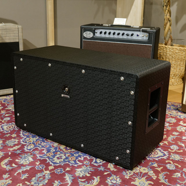 Bogner/2x12 Closed Back V30/16Ω (Comet Tolex/Salt&Pepper