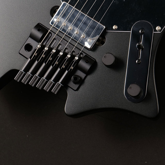 strandberg/Salen Classic NX 6 Tremolo (Black)【入荷待ち】