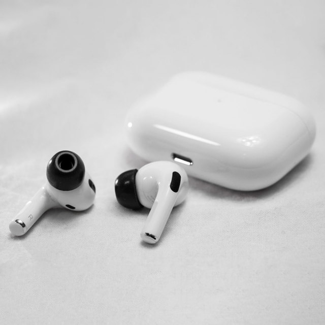 専用imhotep様 Amazon | ZENIX DESIGN TECH airpods pro 用 ケース カラビナ