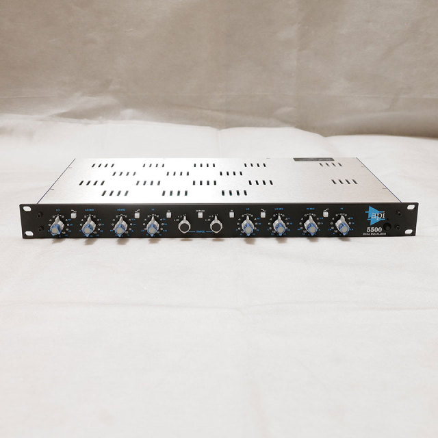 API 5500 Dual EQ w/レンジスイッチ 【お取り寄せ商品