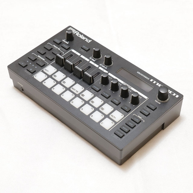 Roland/MC-101 GROOVEBOX【中古】【在庫あり】