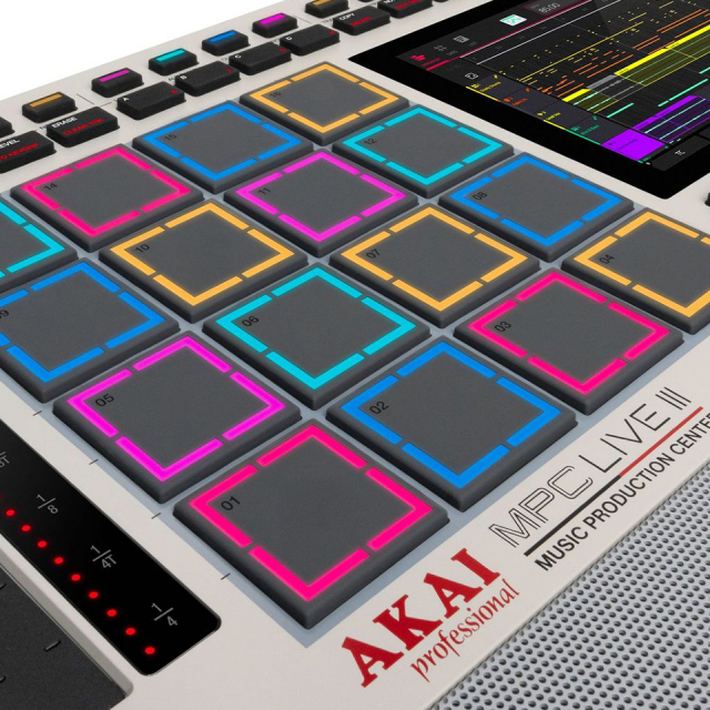 AKAI/MPC Live III Retro