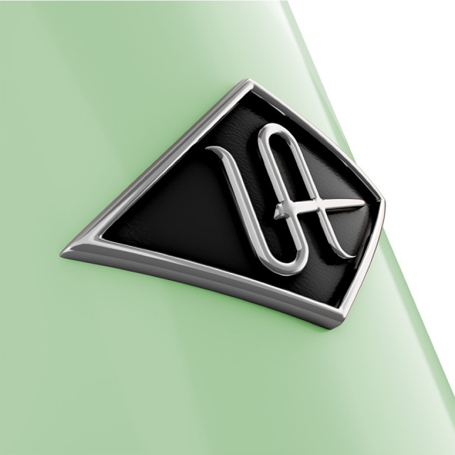 Universal Audio : UA Bock 251 - 伝説的マイクロフォンに求める