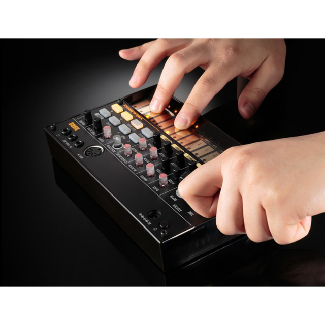 KORG volca beats　ドラムマシン volca drum - DIGITAL PERCUSSION SYNTHESIZER | KORG (Japan)