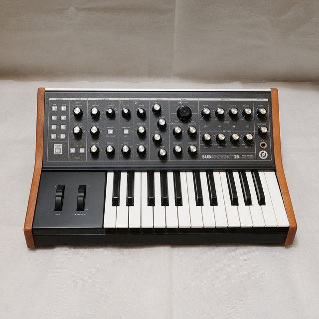 moog Subsequent 25 美品 MOOG/SUBSEQUENT 25【中古】【在庫あり】