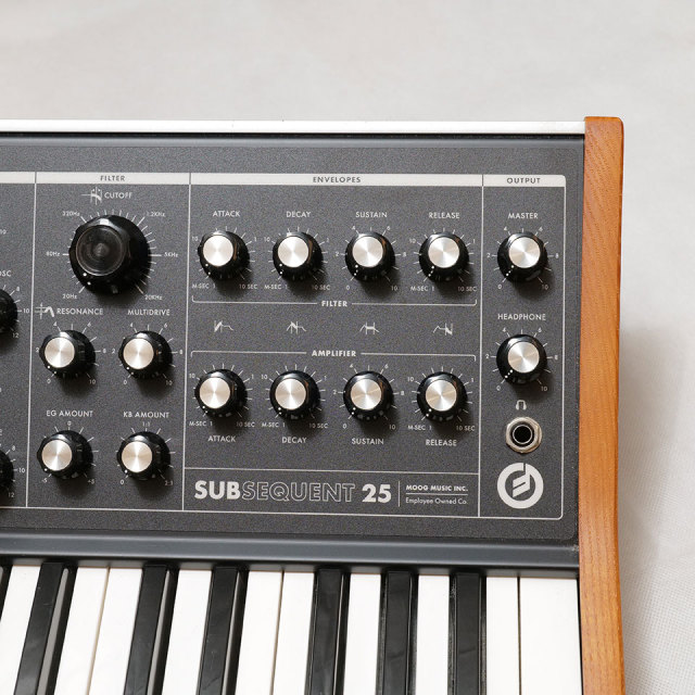 Moog SUB 25 アナログシンセサイザー 25鍵 NAMM 2020: Moog、25鍵のキュートなアナログ・シンセ