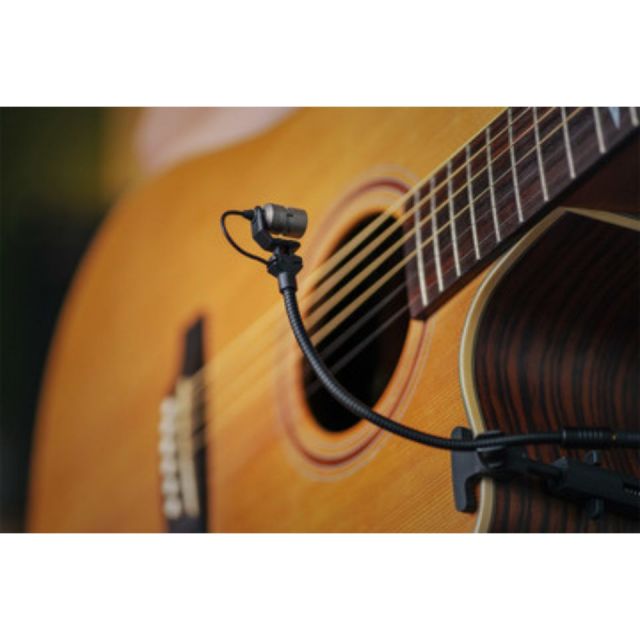 NEUMANN/MCM 114 SET GUITAR