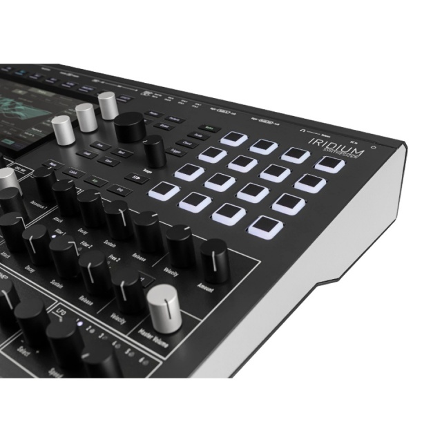 Waldorf Iridium シンセサイザー Waldorf Iridium Core | 5つのシンセシスエンジンを搭載した