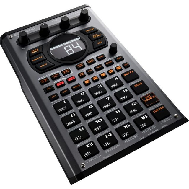 DJ機材 Roland SP-404MKII ヒップホップの楽曲制作やDJ用として 人気の高いサンプラーの