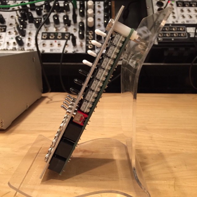 Hikari Instruments/Atten/Mixer【在庫あり】
